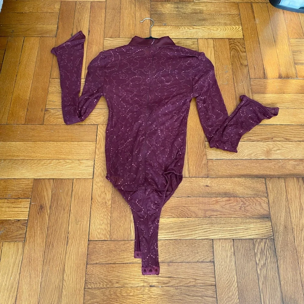 MURCI Exclusive high neck cut-out all-over sequin bodysuit in burgundy - Size 2 - Picture 8 of 10